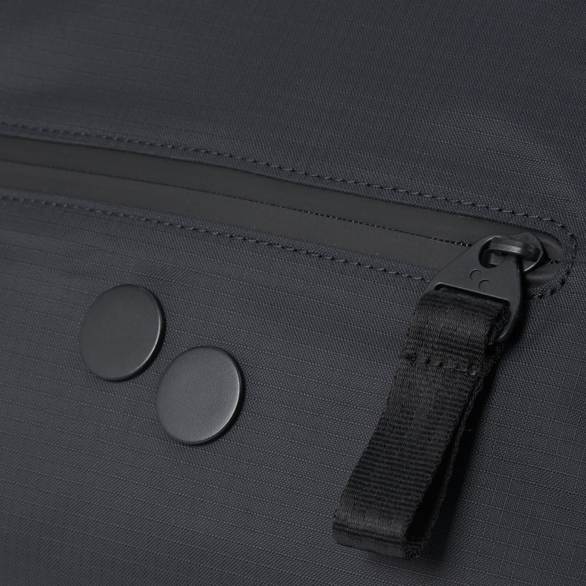 Aksel Pure Black - Bauchtasche