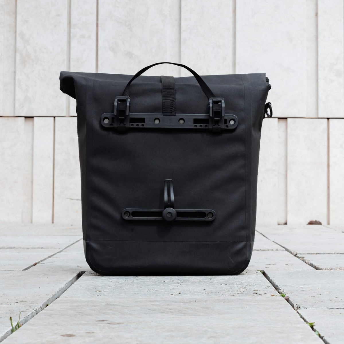 Bike Bag aus Meeresplastik Black - Fahrradtasche